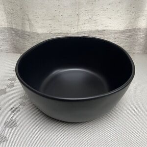 Hearth Hand with Magnolia Black Serving Bowl